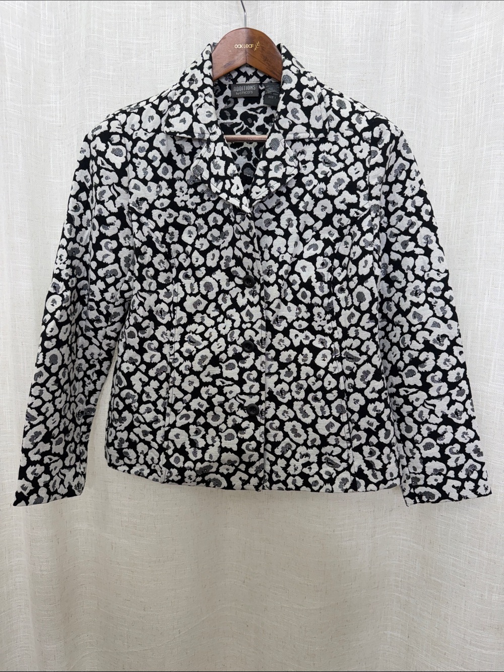 Chico’s Additions Black & White W/Silver Metallic Jacket Size 8